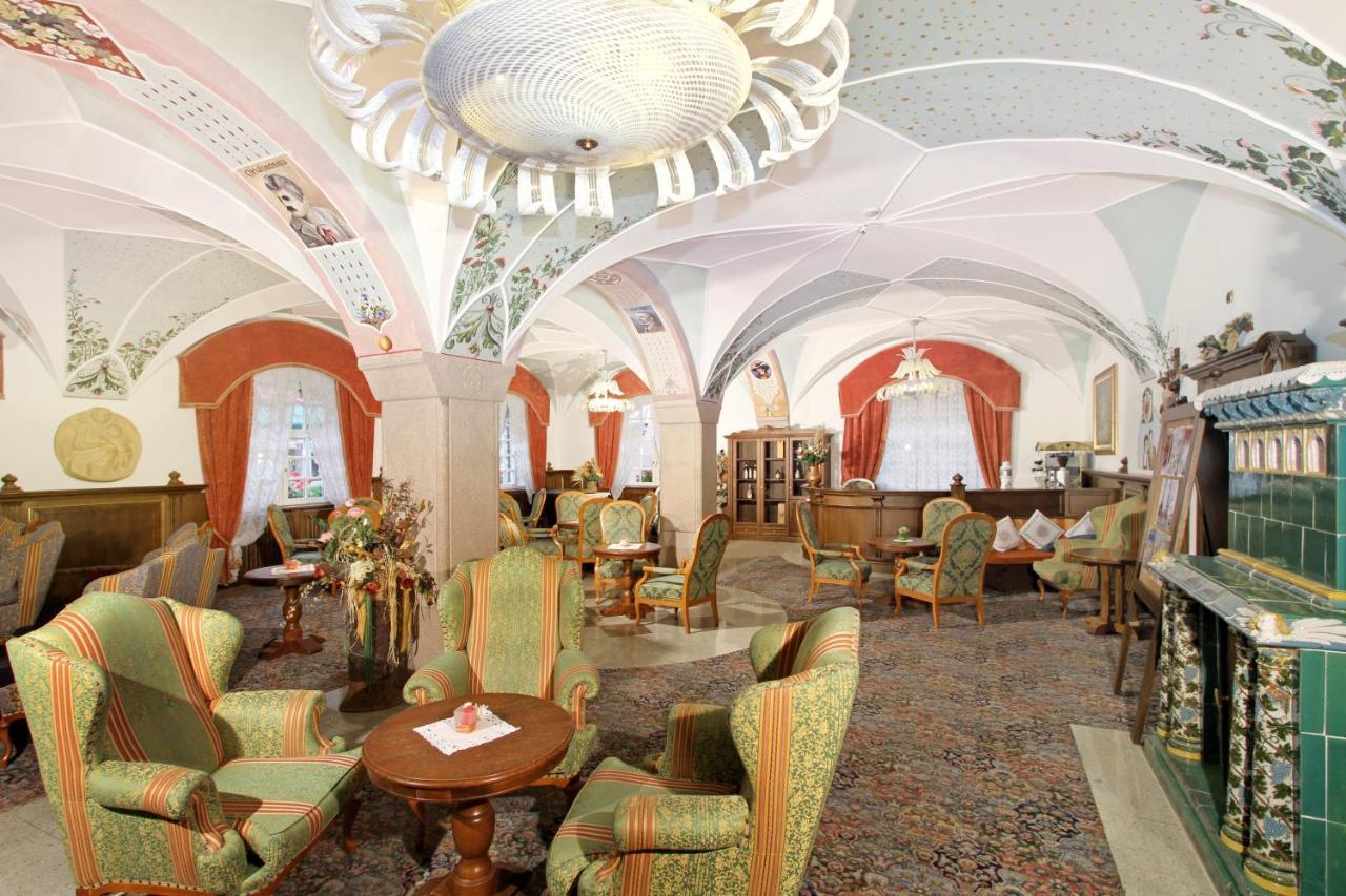 Hotel Dolomiti Schloss Canazei Buitenkant foto
